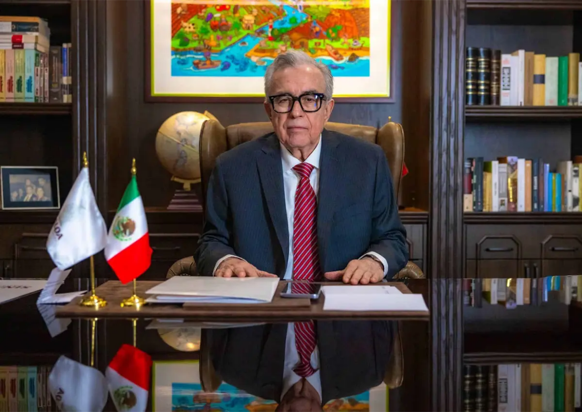 Congreso de Sinaloa otorga licencia indefinida a Rocha Moya