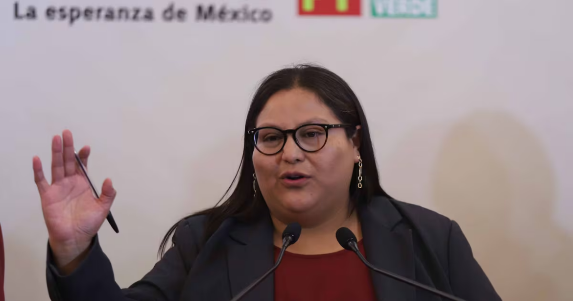 Citlalli Hernández niega expulsión de Rocha Moya de Morena