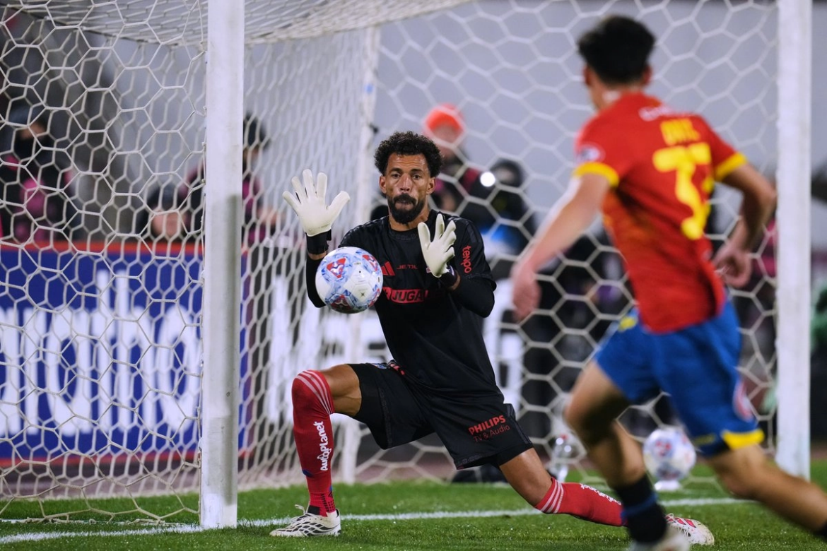 Vozinha Debuta Con Colo Colo Y Mantiene El Arco En Cero