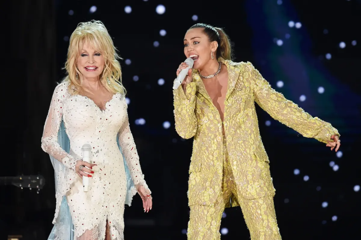 Miley Cyrus se despide de Dolly Parton con una promesa