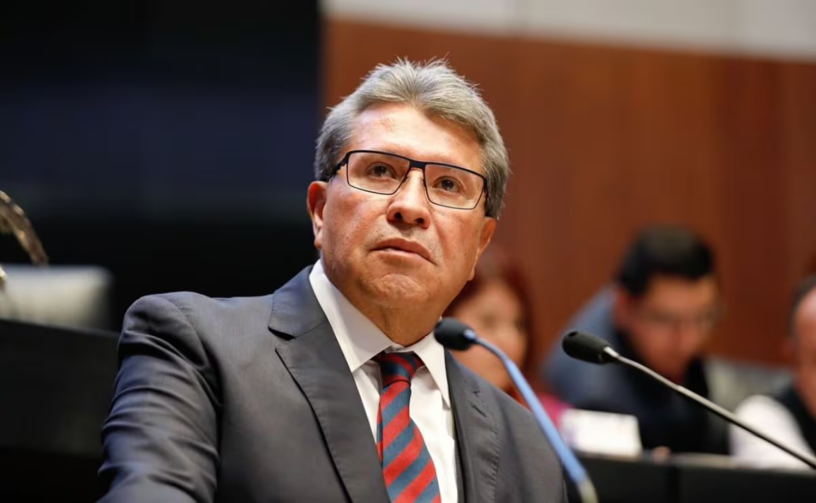 Monreal pide a Morena no confiarse rumbo a 2027