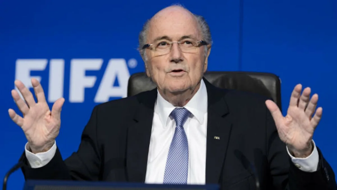 Blatter impulsa a una mujer para presidir la FIFA