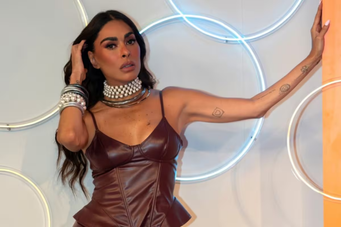 Galilea Montijo vuelve a desmentir rumor sobre su pasado como bailarina exótica