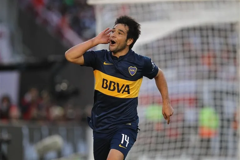 Exfigura de Boca y dos Mundiales anuncia su retiro a los 37 años