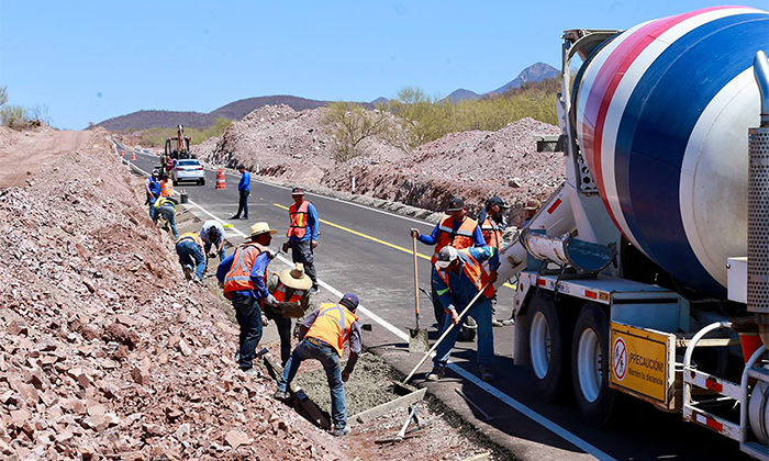 Refuerzan reparación de carreteras tras registro de abundantes lluvias