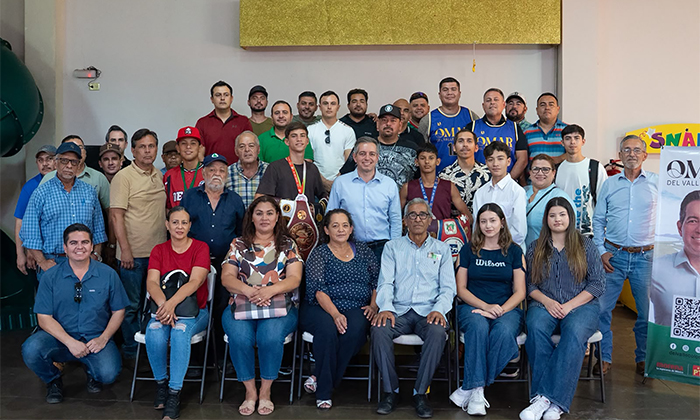 Omar Del Valle Colosio respalda a deportistas