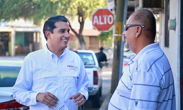 Intensifica Froylán Gámez recorridos por Hermosillo