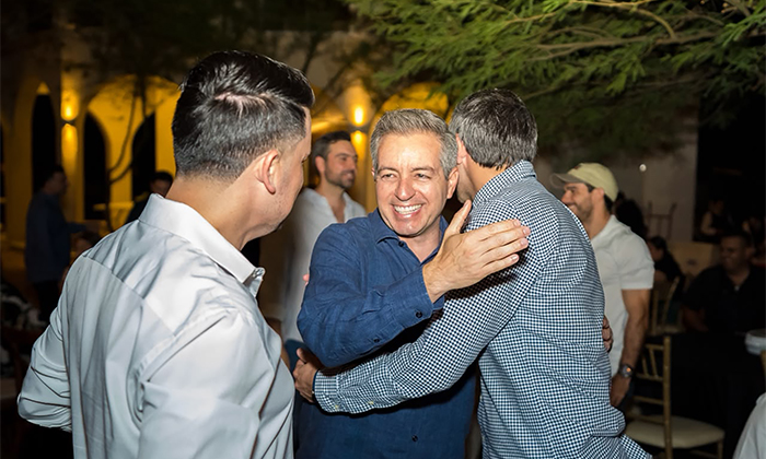 Impulsa Omar del Valle inversión y gestión social al reunirse con vecinos y empresarios