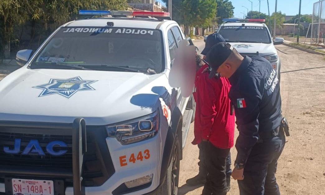 Atrapan a ladrón en escuela en la comisaría Miguel Alemán