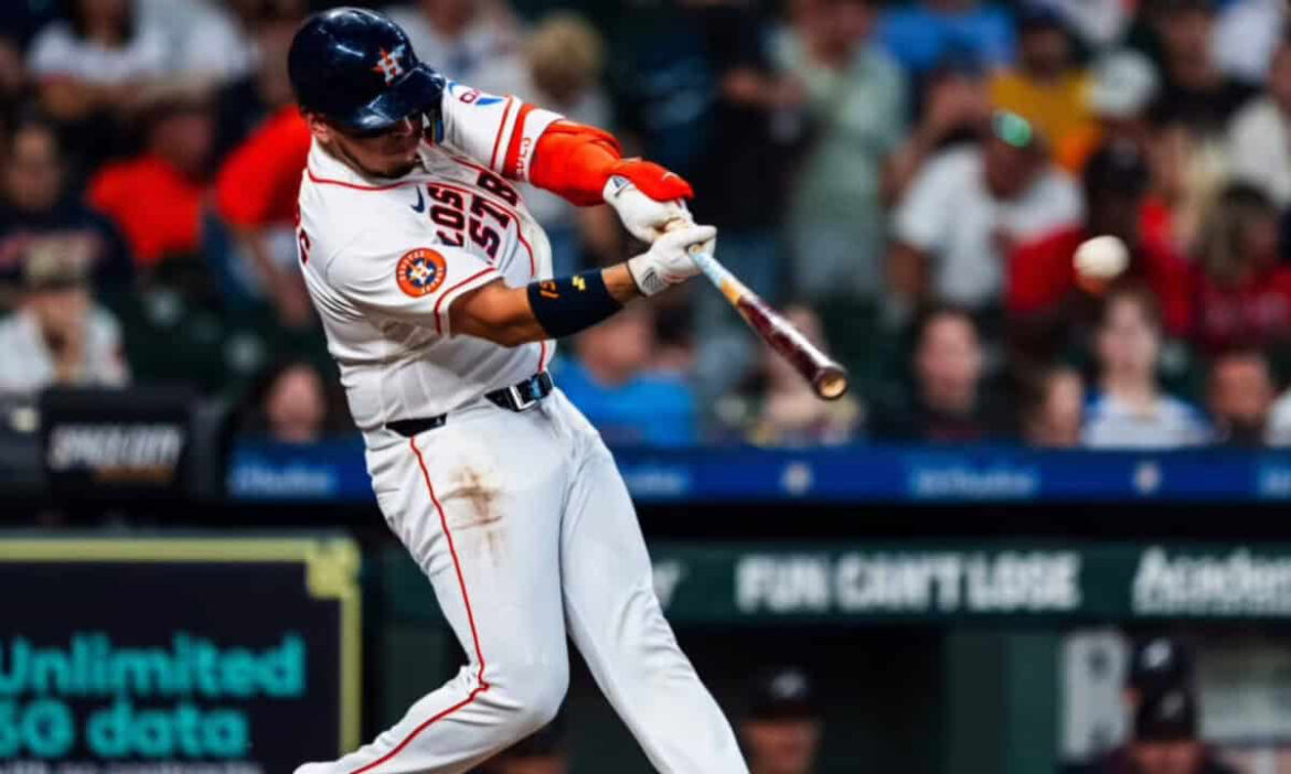 Bravos vence a Astros y los baja del liderato