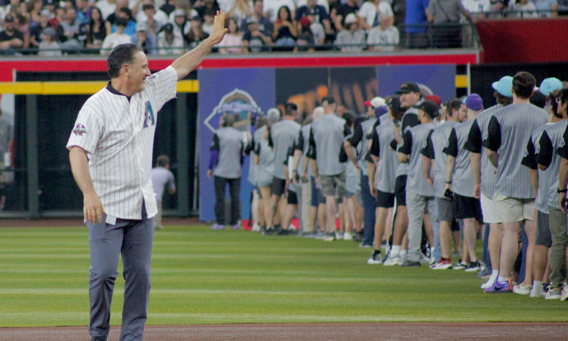 Domina Diamondbacks a los visitantes Yanquis; Celebran 25 años de ganar la Serie Mundial