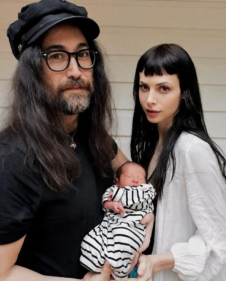Sean Ono Lennon se convierte en padre