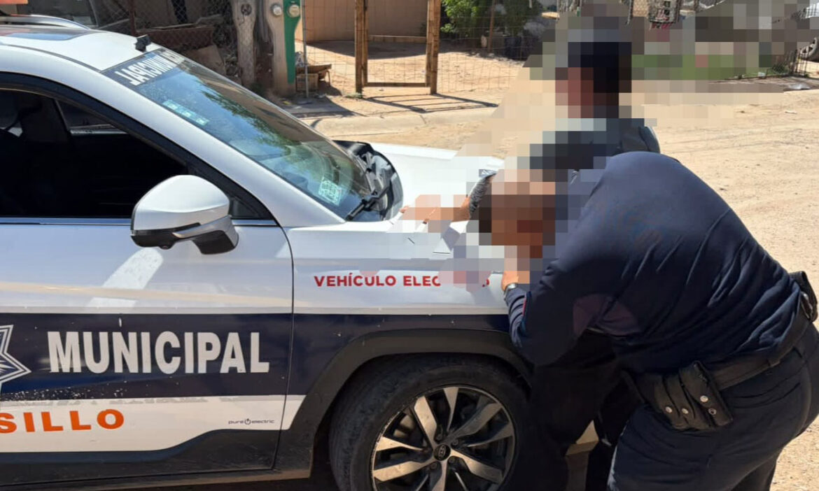 Capturan a tres personas con droga crystal en distintas colonias