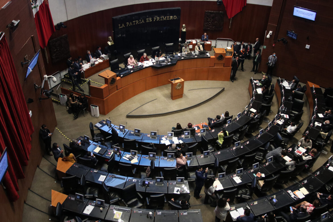 Senado avala reforma “Ley Antimemes”