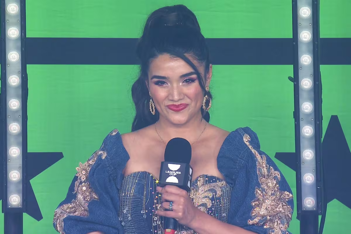 Gabriela Sepúlveda, la cantante que entonó el Himno Nacional
