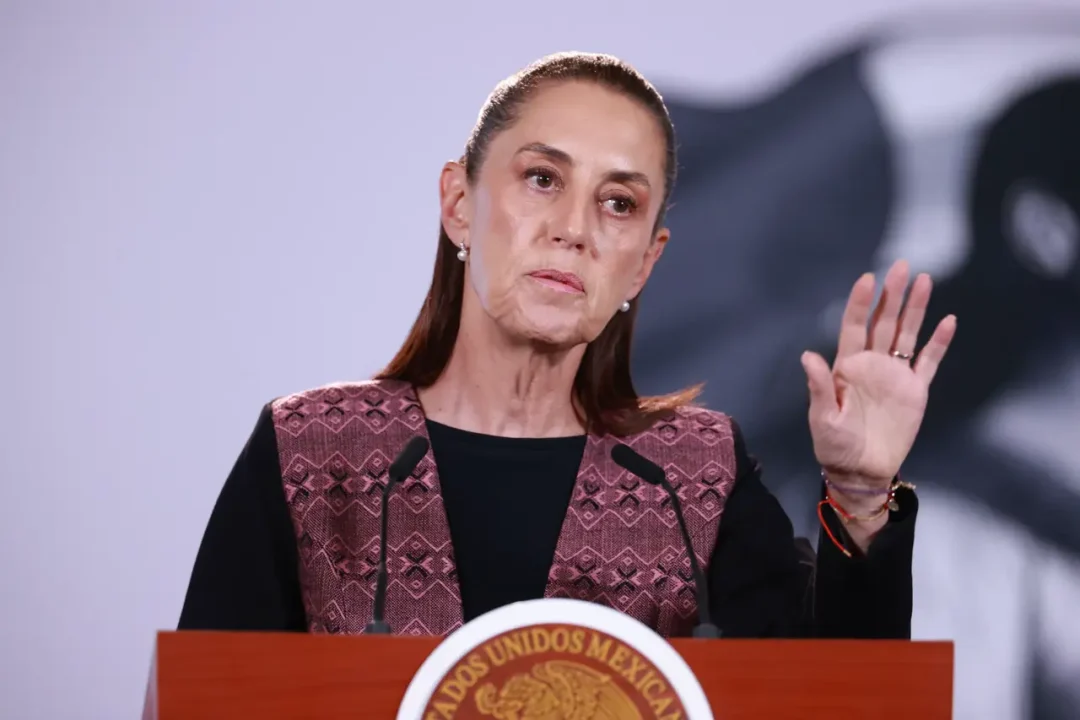 Sheinbaum defiende sistema electoral ante alertas de Petro