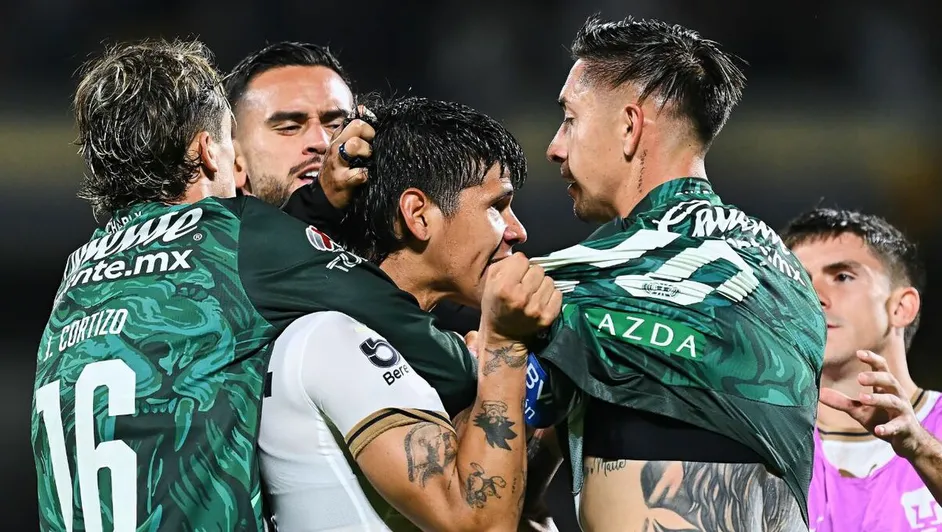 Sebastián Vegas reconoce su error tras expulsión ante Pumas