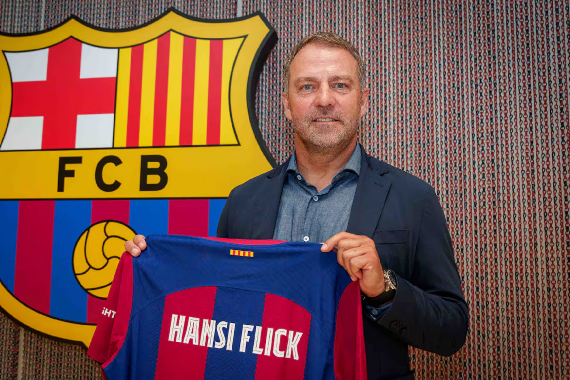 Hansi Flick elogia a Raphinha y Adeyemi