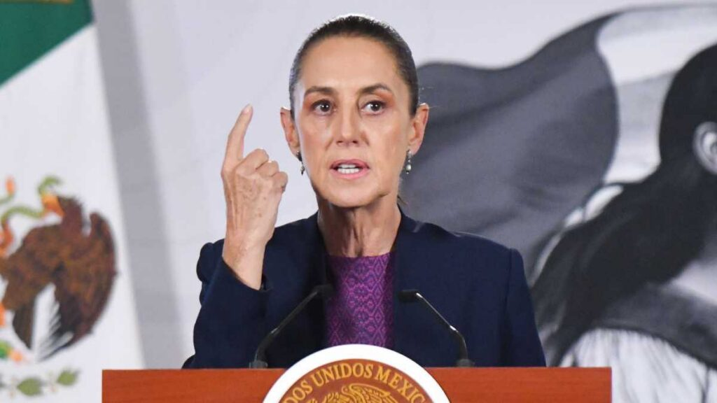 Sheinbaum ratifica que no debe mantenerse la doble nacionalidad para ser presidente o gobernador