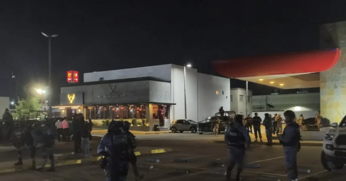 Un muerto y siete heridos deja ataque en un restaurante de Culiacán, Sinaloa