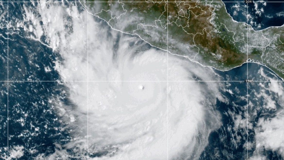 Huracán ‘Polo’ se degrada a categoría 4; se esperan fuertes lluvias