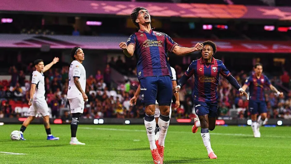Atlante vence cuatro a dos a Rayados de Monterrey y consigue su primer triunfo en el Estadio Banorte