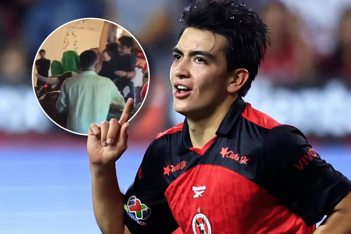 Gilberto Mora se vuelve viral por montar toro mecánico