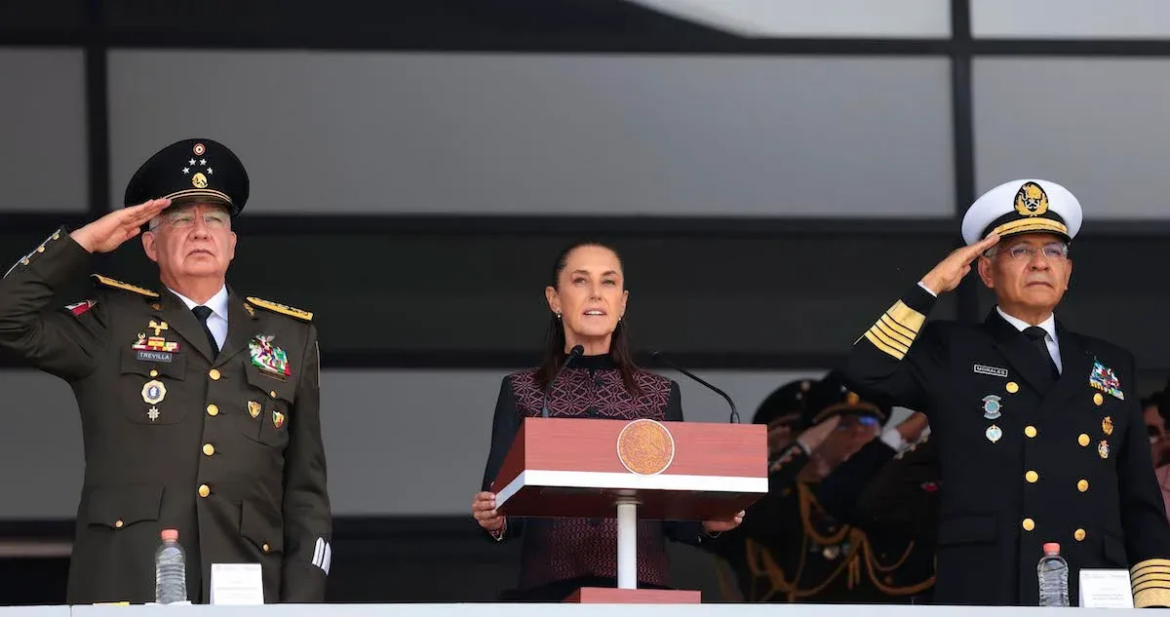 Sheinbaum destaca “la patria es primero” en Colegio Militar