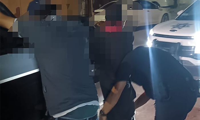 Sorprenden a par de jóvenes armados en la colonia Las Minitas