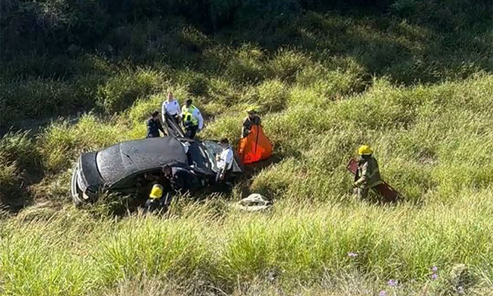 Vuelcan par de jóvenes al conducir ebrios en la carretera a la mina Nyco