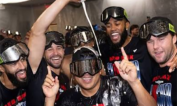 Cae Boston ante Rays pero amarra pase a playoffs en Florida