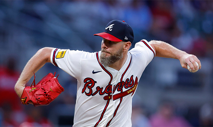 Bravos derrota a Rojos y Sale suma 200 ponches con cuadrangulares de Olson y Riley