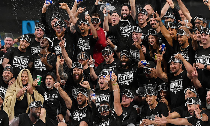Medias Blancas aseguran pase a playoffs tras paliza de 9-1 a Reales