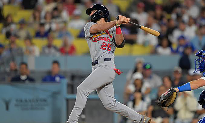 Cardenales propina derrota a Dodgers; Asegura la serie