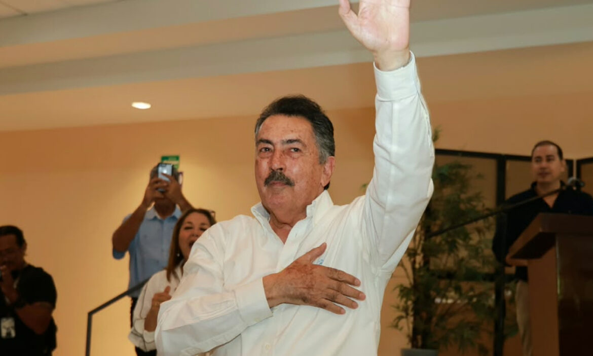 Llama Javier Lamarque a apoyar a Lorenia Valles