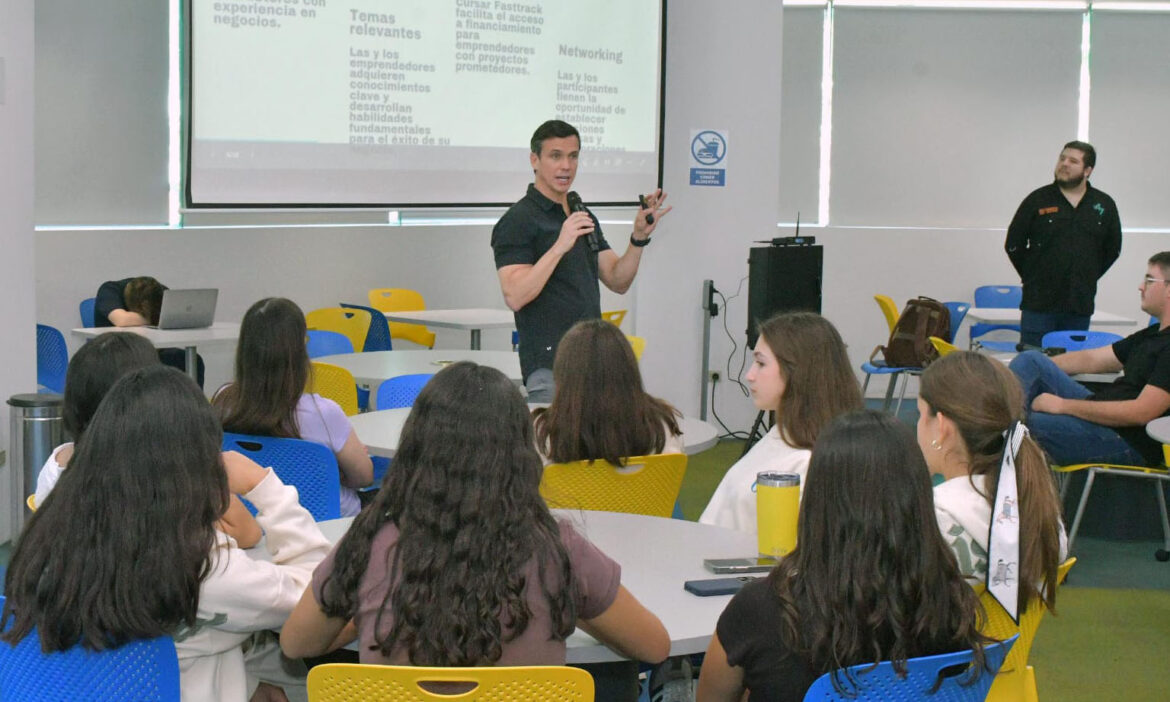 Gobierno de Hermosillo promueve emprendimiento e innovación entre universitarios