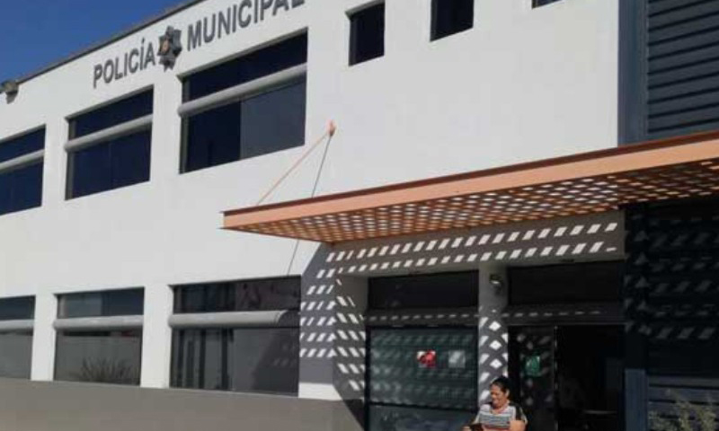 Aprehenden a mujer en vivienda ajena en la colonia Las Quintas