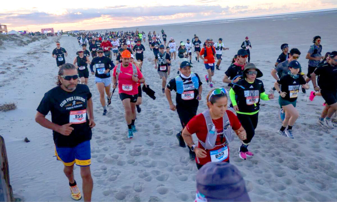 Realizan nutrida Gran Carrera del Desierto con una partaicipacion de más de 600 corredores