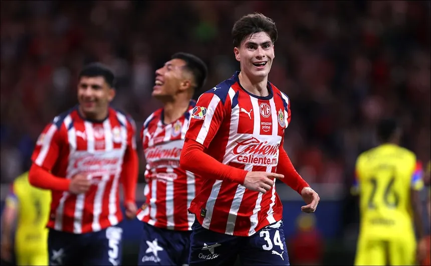 América se impone a las Chivas en un vibrante Clásico Nacional de exhibición