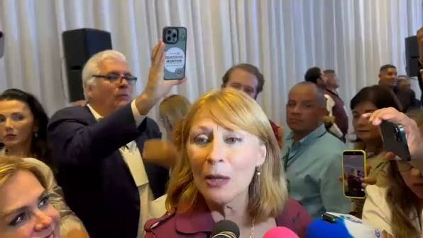 Sheinbaum deja caso de Tatiana Clouthier en manos de Morena