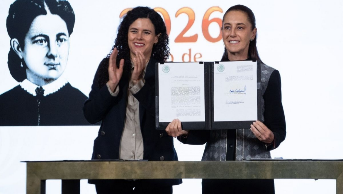 Sheinbaum firma reforma sobre doble nacionalidad; entrará en vigor para elecciones de 2028