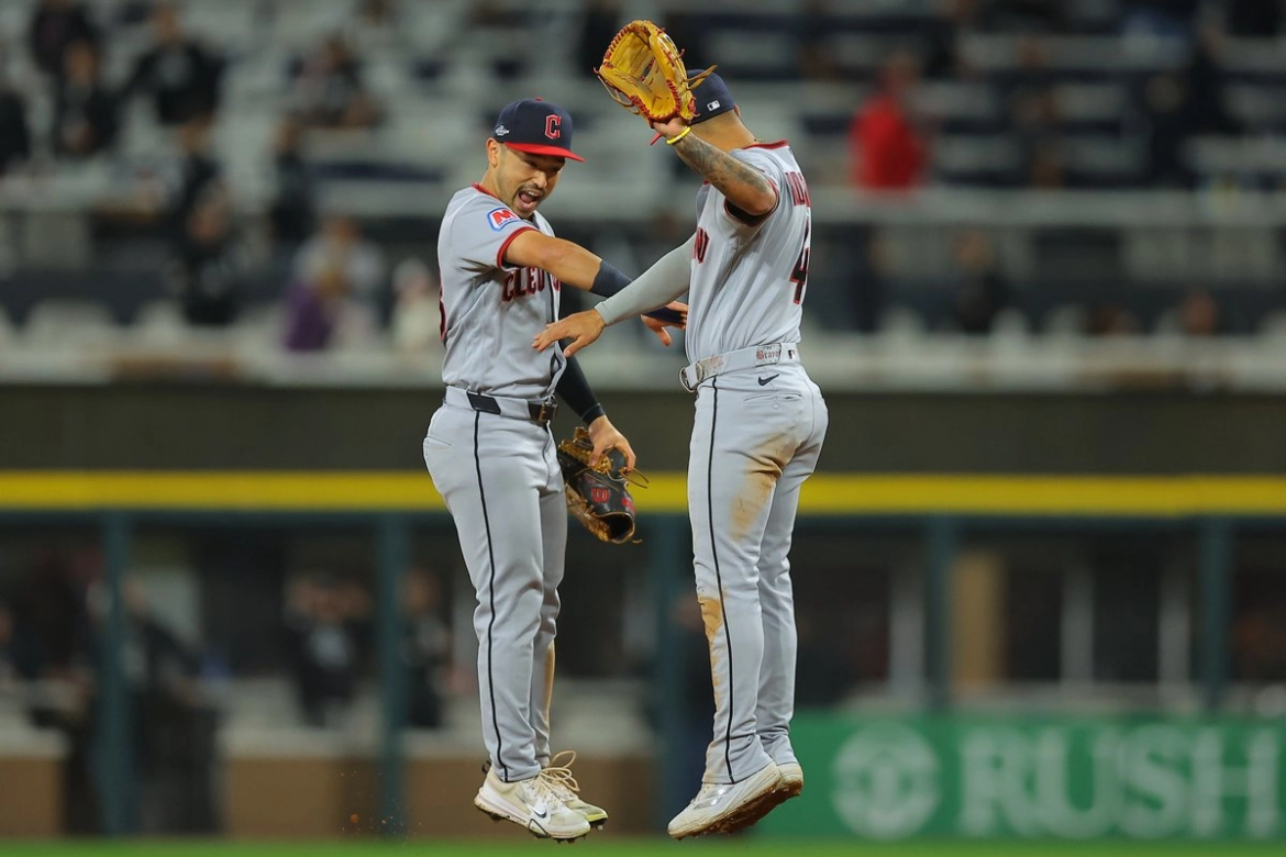 Cleveland remonta ante Chicago y empata la serie divisional de la Liga Americana