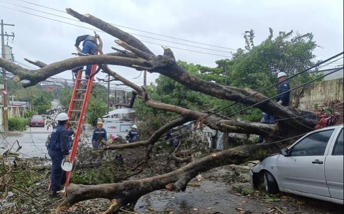 Marina activa fase de auxilio en Coatzacoalcos por afectaciones del frente frío número 2