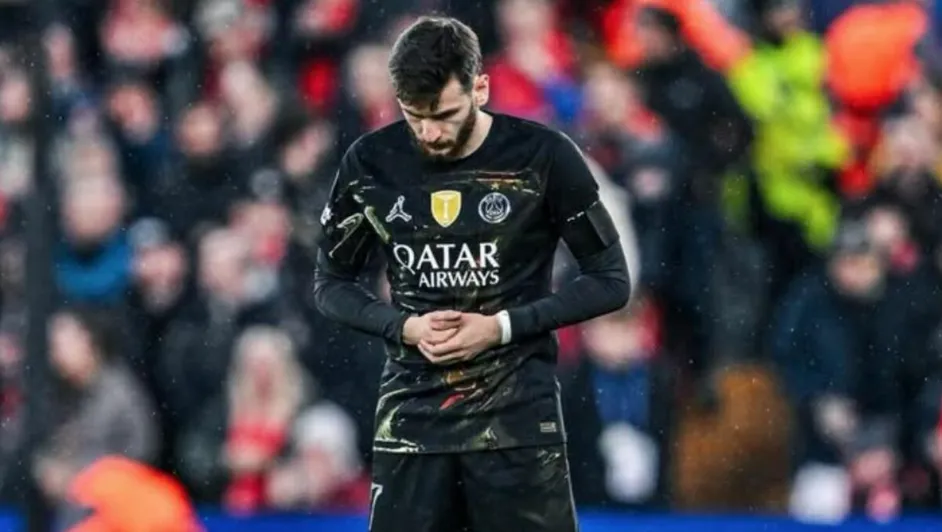Kvaratskhelia sufre grave lesión de rodilla