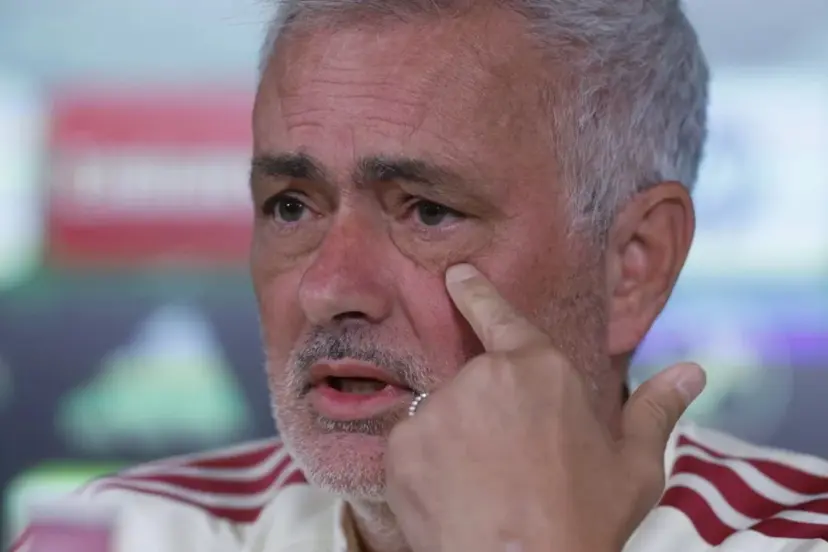Mourinho oculta su alineación para el Clásico