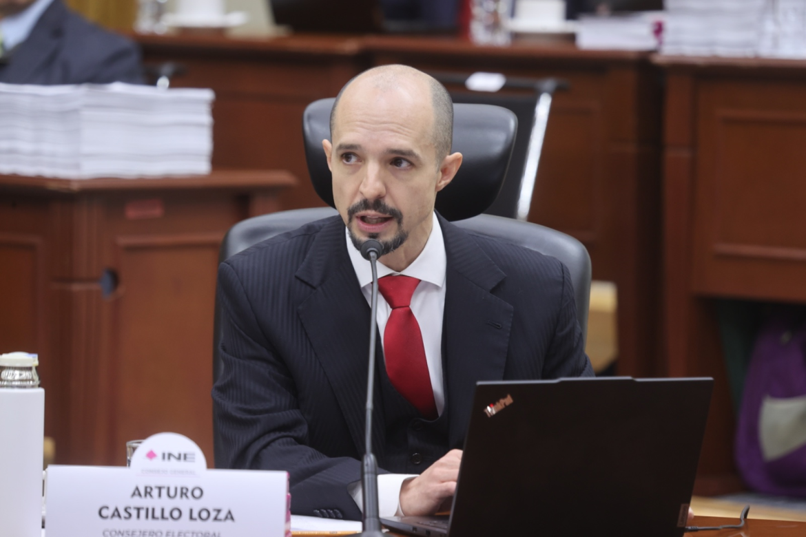 Arturo Castillo advierte que el INE enfrenta una crisis histórica y gigantesca