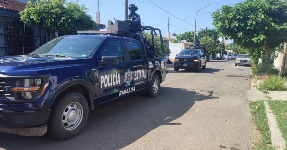 Comando armado priva de la libertad a seis personas en Culiacán