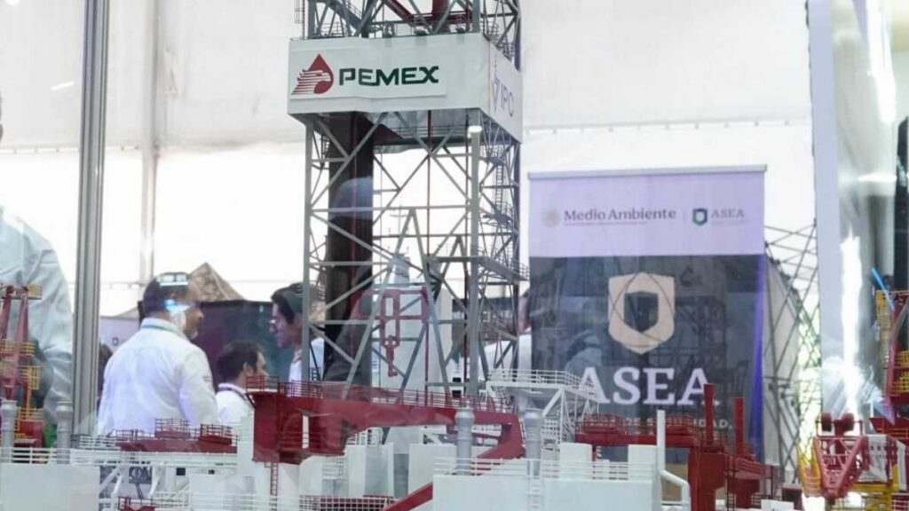 Pemex pierde 605 millones de dólares en el tercer trimestre, aunque reduce sus números rojos 82.4%