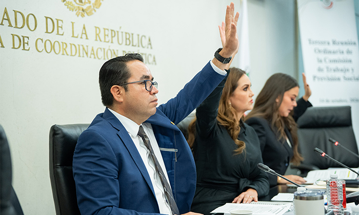 Insta a respetar descanso de las y los trabajadores; El senador Heriberto Aguilar