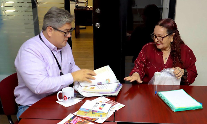 Llevarán servicios educativos a albergues de adultos mayores